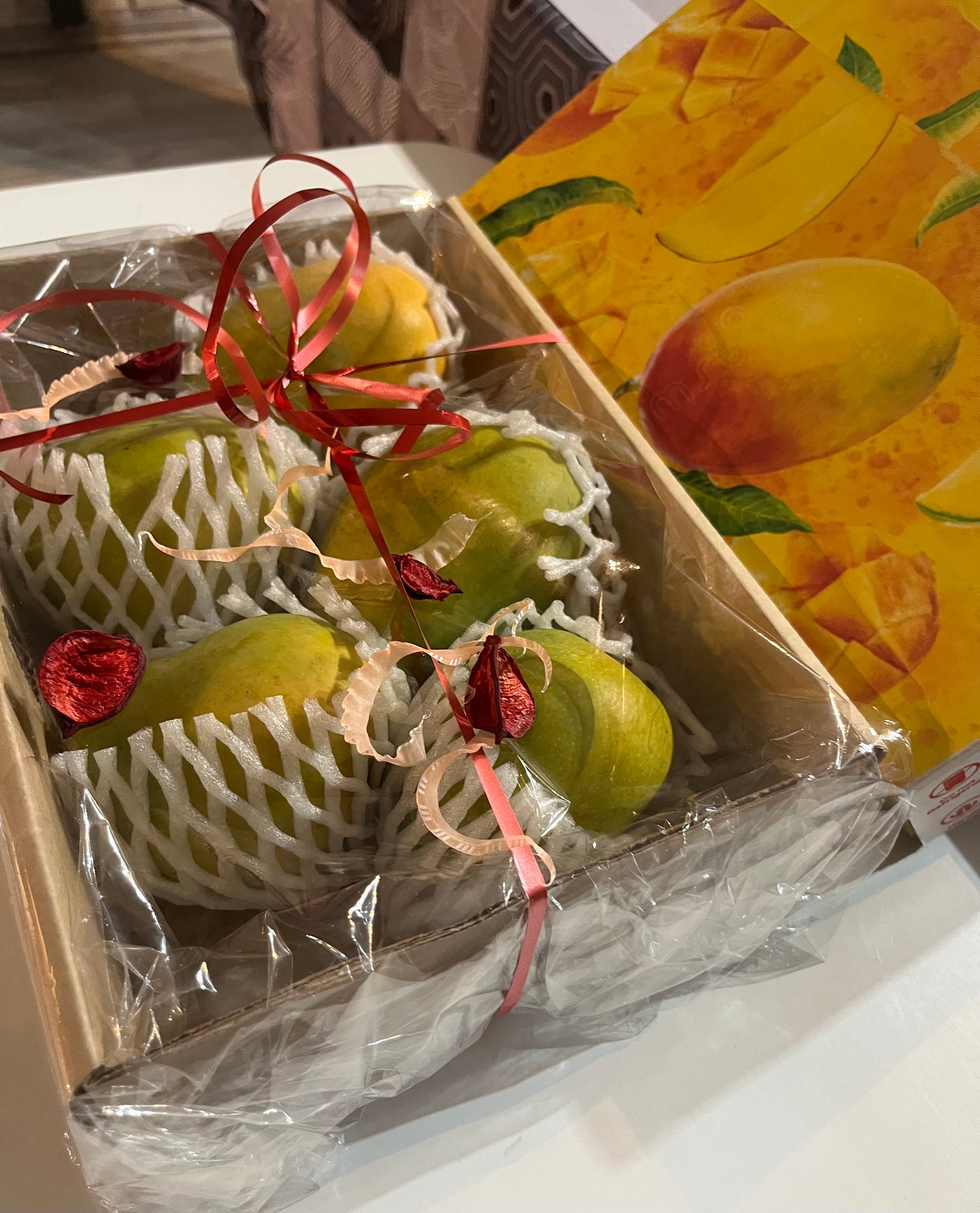 z "Gift Mango Box" - 5 Pcs Box (Shipping Extra)