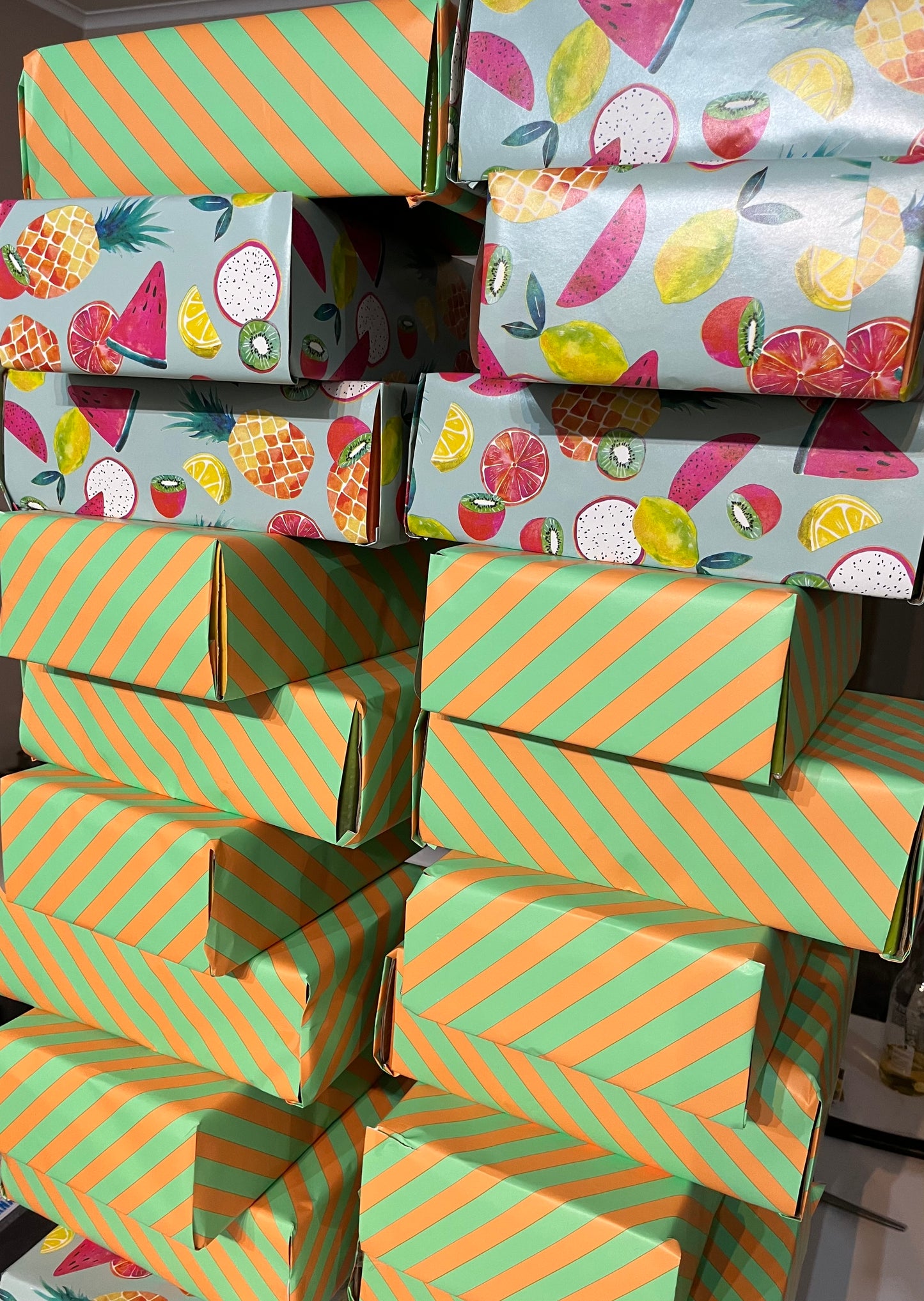 z "Gift Mango Box" - 5 Pcs Box (Shipping Extra)